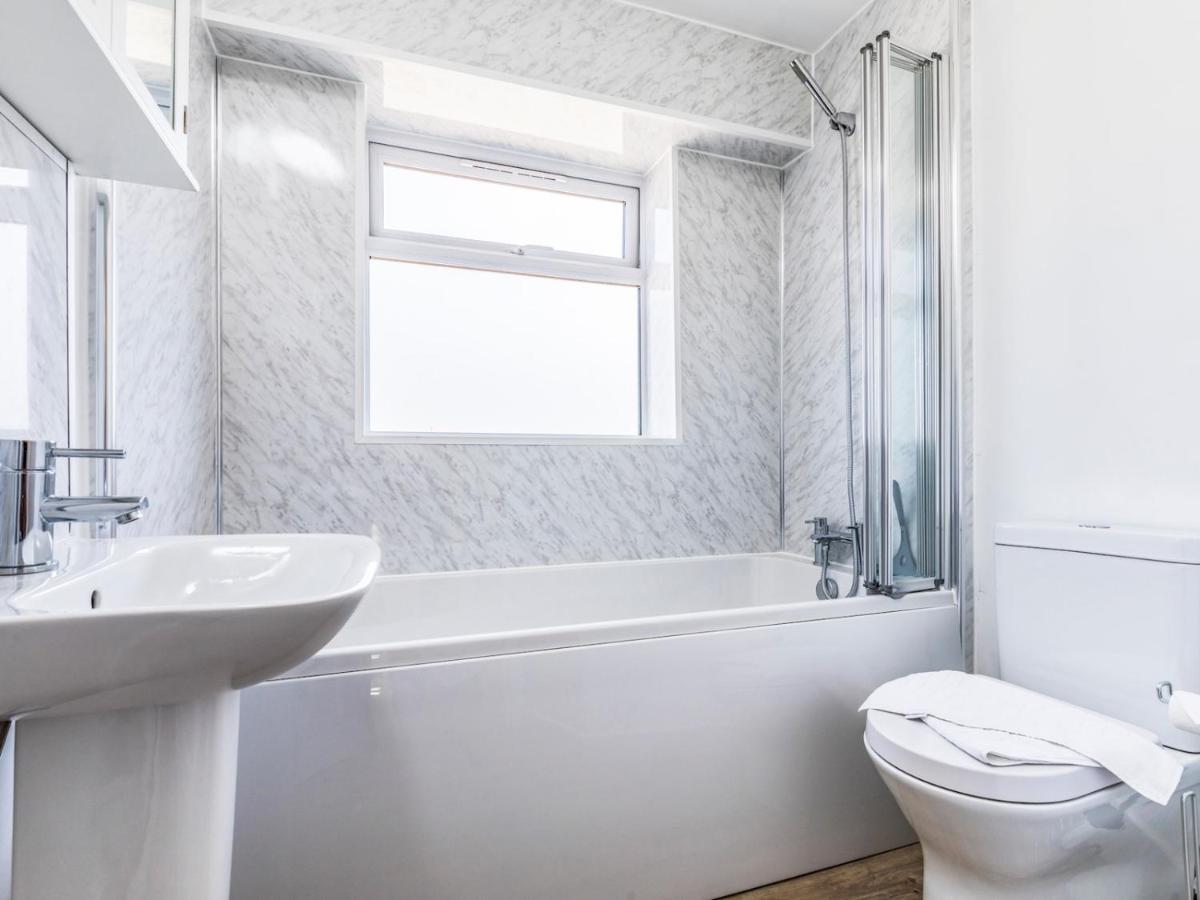 Pass The Keys Lovely Ground Floor Flat With Large Garden Chichester Exterior foto